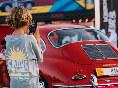 Dune dreams for young and old: Icons of Porsche 2025.